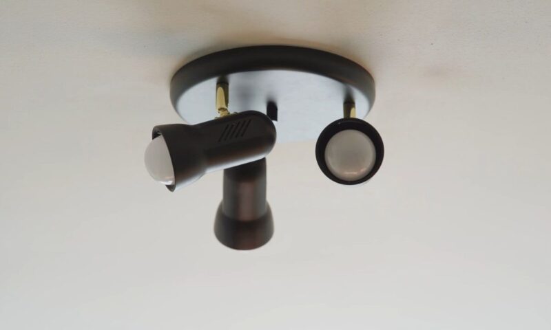 led sijalice na plafonu